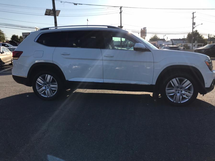 Used Volkswagen Atlas 3.6L V6 SEL Premium 4MOTION 2018 | European Auto Expo. Lodi, New Jersey Used Volkswagen Atlas 3.6L V6 SEL Premium 4MOTION 2018 | European Auto Expo. Lodi, New Jersey