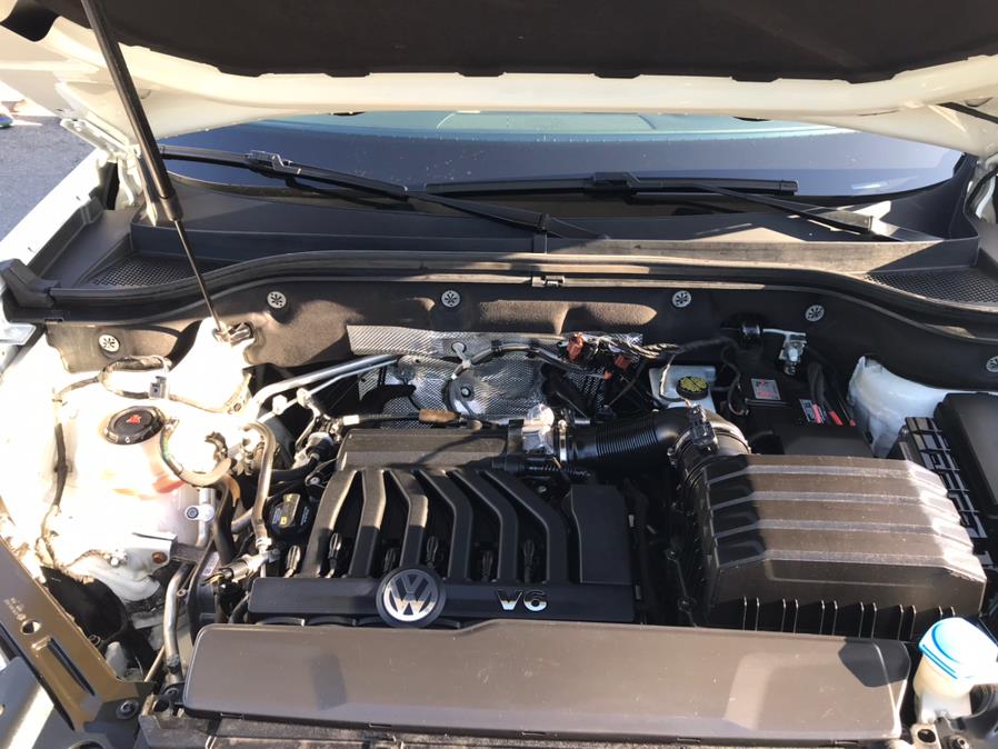 Used Volkswagen Atlas 3.6L V6 SEL Premium 4MOTION 2018 | European Auto Expo. Lodi, New Jersey Used Volkswagen Atlas 3.6L V6 SEL Premium 4MOTION 2018 | European Auto Expo. Lodi, New Jersey