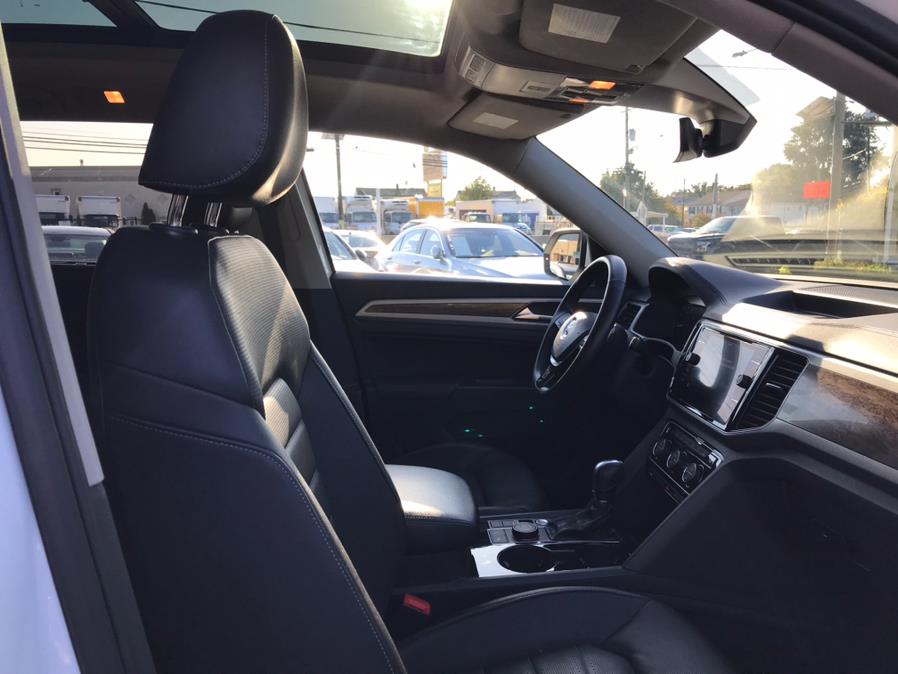 Used Volkswagen Atlas 3.6L V6 SEL Premium 4MOTION 2018 | European Auto Expo. Lodi, New Jersey Used Volkswagen Atlas 3.6L V6 SEL Premium 4MOTION 2018 | European Auto Expo. Lodi, New Jersey