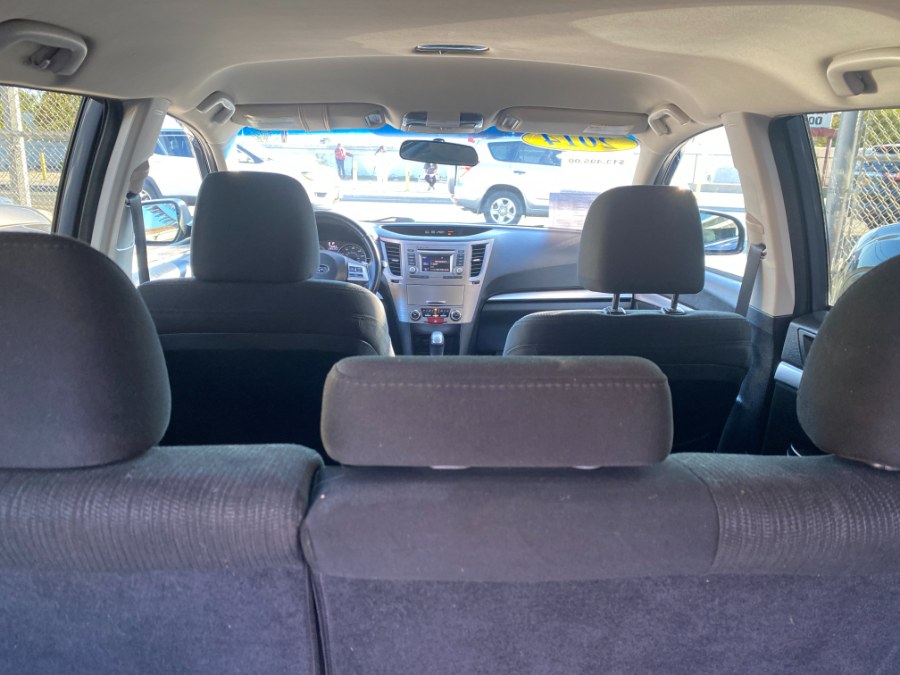 2014 Subaru Outback 4dr Wgn H4 Auto 2.5i Premium, available for sale in Middle Village, New York | Middle Village Motors . Middle Village, New York 2014 Subaru Outback 4dr Wgn H4 Auto 2.5i Premium, available for sale in Middle Village, New York | Middle Village Motors . Middle Village, New York