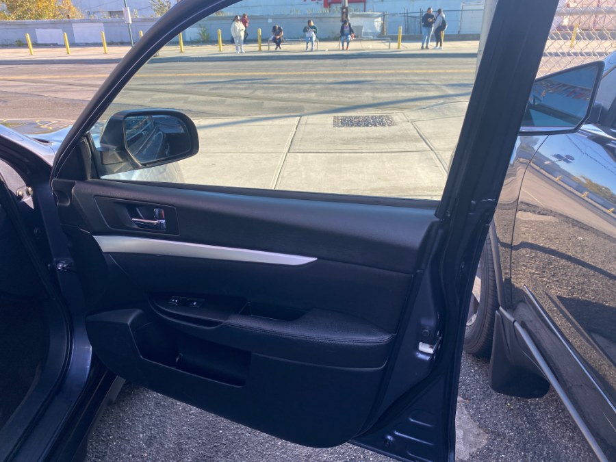 2014 Subaru Outback 4dr Wgn H4 Auto 2.5i Premium, available for sale in Middle Village, New York | Middle Village Motors . Middle Village, New York 2014 Subaru Outback 4dr Wgn H4 Auto 2.5i Premium, available for sale in Middle Village, New York | Middle Village Motors . Middle Village, New York