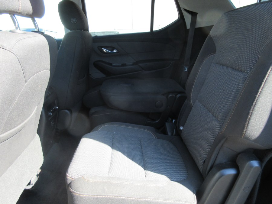 Used Chevrolet Traverse FWD 4dr LT Cloth w/1LT 2020 | Route 27 Auto Mall. Linden, New Jersey Used Chevrolet Traverse FWD 4dr LT Cloth w/1LT 2020 | Route 27 Auto Mall. Linden, New Jersey