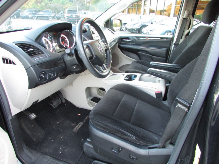 2013 Dodge Grand Caravan 4dr Wgn SXT, available for sale in East Windsor, Connecticut | United Auto Sales of E Windsor, Inc. East Windsor, Connecticut 2013 Dodge Grand Caravan 4dr Wgn SXT, available for sale in East Windsor, Connecticut | United Auto Sales of E Windsor, Inc. East Windsor, Connecticut