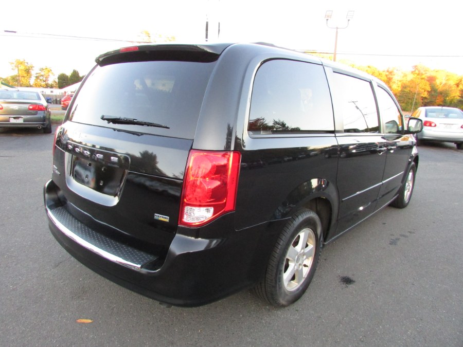 2013 Dodge Grand Caravan 4dr Wgn SXT, available for sale in East Windsor, Connecticut | United Auto Sales of E Windsor, Inc. East Windsor, Connecticut 2013 Dodge Grand Caravan 4dr Wgn SXT, available for sale in East Windsor, Connecticut | United Auto Sales of E Windsor, Inc. East Windsor, Connecticut