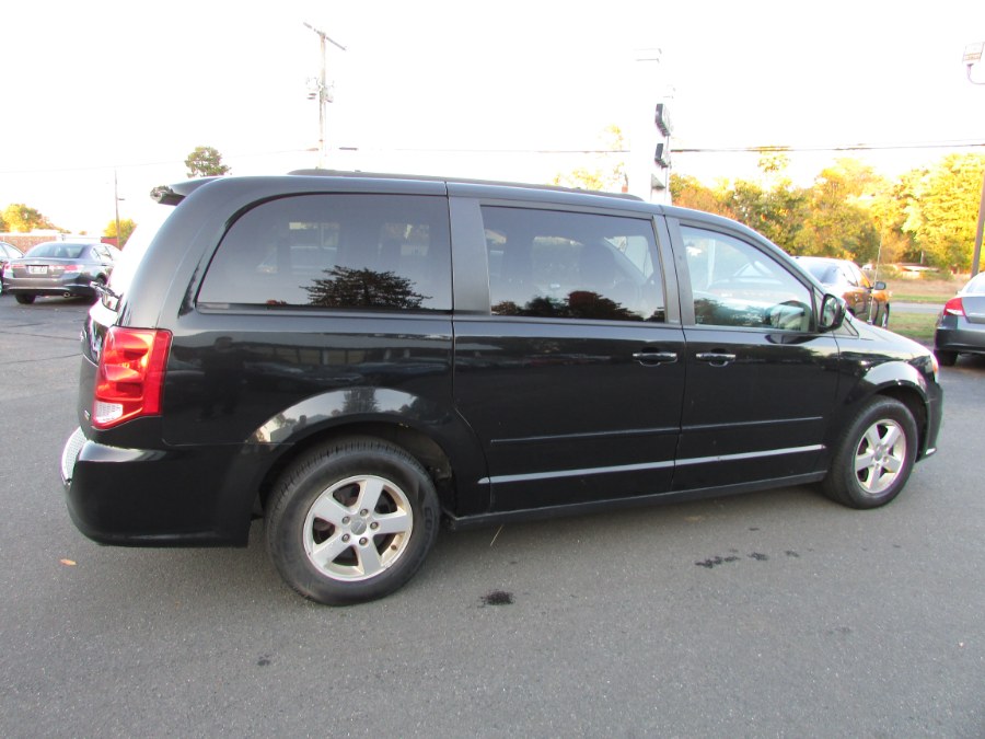 2013 Dodge Grand Caravan 4dr Wgn SXT, available for sale in East Windsor, Connecticut | United Auto Sales of E Windsor, Inc. East Windsor, Connecticut 2013 Dodge Grand Caravan 4dr Wgn SXT, available for sale in East Windsor, Connecticut | United Auto Sales of E Windsor, Inc. East Windsor, Connecticut