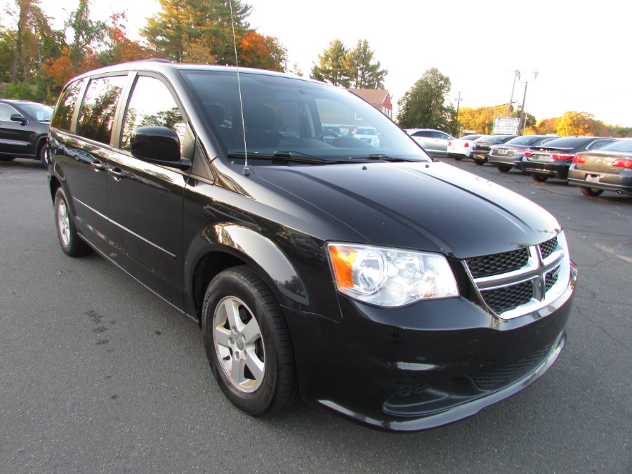 2013 Dodge Grand Caravan 4dr Wgn SXT, available for sale in East Windsor, Connecticut | United Auto Sales of E Windsor, Inc. East Windsor, Connecticut 2013 Dodge Grand Caravan 4dr Wgn SXT, available for sale in East Windsor, Connecticut | United Auto Sales of E Windsor, Inc. East Windsor, Connecticut