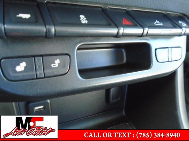 2017 Chevrolet Colorado 4WD Crew Cab 128.3" Z71, available for sale in Colby, Kansas | M C Auto Outlet Inc. Colby, Kansas 2017 Chevrolet Colorado 4WD Crew Cab 128.3" Z71, available for sale in Colby, Kansas | M C Auto Outlet Inc. Colby, Kansas