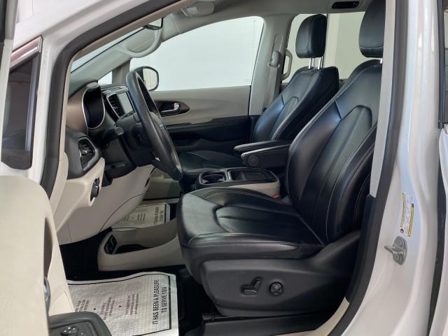 Used Chrysler Voyager LXI 2020 | Queens Auto Mall. Richmond Hill, New York Used Chrysler Voyager LXI 2020 | Queens Auto Mall. Richmond Hill, New York