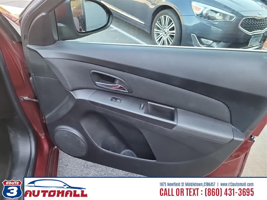2015 Chevrolet Cruze 4dr Sdn Auto 1LT, available for sale in Middletown, Connecticut | RT 3 AUTO MALL LLC. Middletown, Connecticut 2015 Chevrolet Cruze 4dr Sdn Auto 1LT, available for sale in Middletown, Connecticut | RT 3 AUTO MALL LLC. Middletown, Connecticut