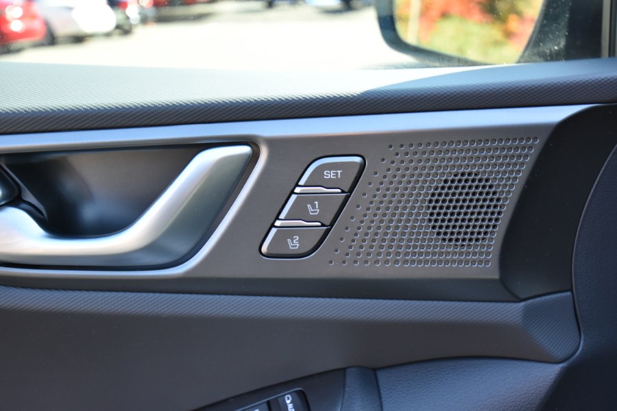 Used Hyundai Ioniq Electric Limited Hatchback 2020 | Highline Car Connection. Waterbury, Connecticut Used Hyundai Ioniq Electric Limited Hatchback 2020 | Highline Car Connection. Waterbury, Connecticut