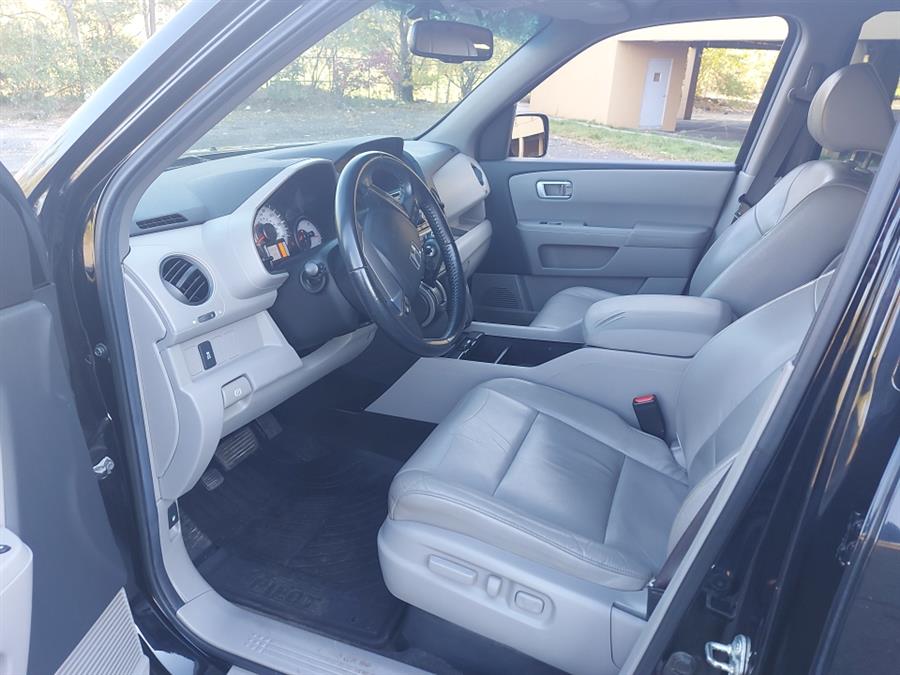 2012 Honda Pilot 4WD 4dr EX-L, available for sale in West Hartford, Connecticut | Chadrad Motors llc. West Hartford, Connecticut 2012 Honda Pilot 4WD 4dr EX-L, available for sale in West Hartford, Connecticut | Chadrad Motors llc. West Hartford, Connecticut