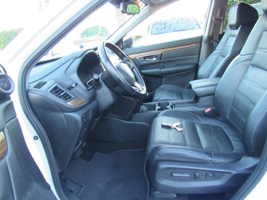 Used Honda CR-V Touring AWD 2017 | Hilario Auto Import. San Francisco de Macoris Rd, Dominican Republic Used Honda CR-V Touring AWD 2017 | Hilario Auto Import. San Francisco de Macoris Rd, Dominican Republic