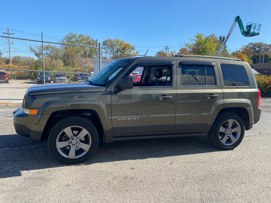 Used Jeep Patriot 4WD 4dr Latitude 2015 | Dealertown Auto Wholesalers. Milford, Connecticut Used Jeep Patriot 4WD 4dr Latitude 2015 | Dealertown Auto Wholesalers. Milford, Connecticut
