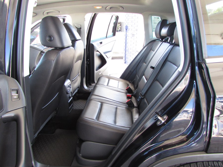 2014 Volkswagen Tiguan 2WD 4dr Auto R-Line, available for sale in Orlando, Florida | VIP Auto Enterprise, Inc. Orlando, Florida 2014 Volkswagen Tiguan 2WD 4dr Auto R-Line, available for sale in Orlando, Florida | VIP Auto Enterprise, Inc. Orlando, Florida