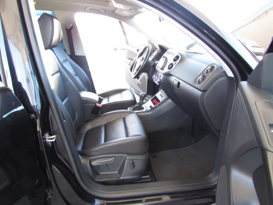 2014 Volkswagen Tiguan 2WD 4dr Auto R-Line, available for sale in Orlando, Florida | VIP Auto Enterprise, Inc. Orlando, Florida 2014 Volkswagen Tiguan 2WD 4dr Auto R-Line, available for sale in Orlando, Florida | VIP Auto Enterprise, Inc. Orlando, Florida