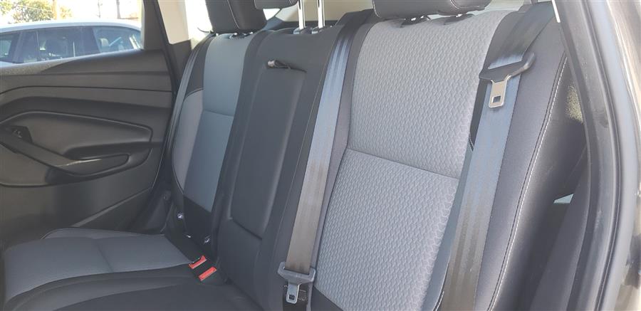 2017 Ford Escape SE FWD, available for sale in Little Ferry, New Jersey | Victoria Preowned Autos Inc. Little Ferry, New Jersey 2017 Ford Escape SE FWD, available for sale in Little Ferry, New Jersey | Victoria Preowned Autos Inc. Little Ferry, New Jersey