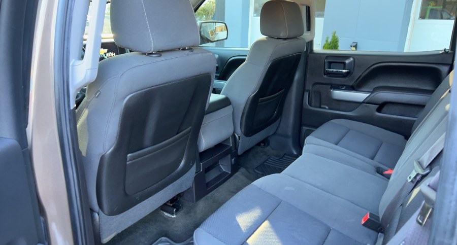2015 Chevrolet Silverado 1500 4WD Crew Cab 143.5" LT w/2LT, available for sale in Waterbury, Connecticut | West End Automotive Center. Waterbury, Connecticut 2015 Chevrolet Silverado 1500 4WD Crew Cab 143.5" LT w/2LT, available for sale in Waterbury, Connecticut | West End Automotive Center. Waterbury, Connecticut