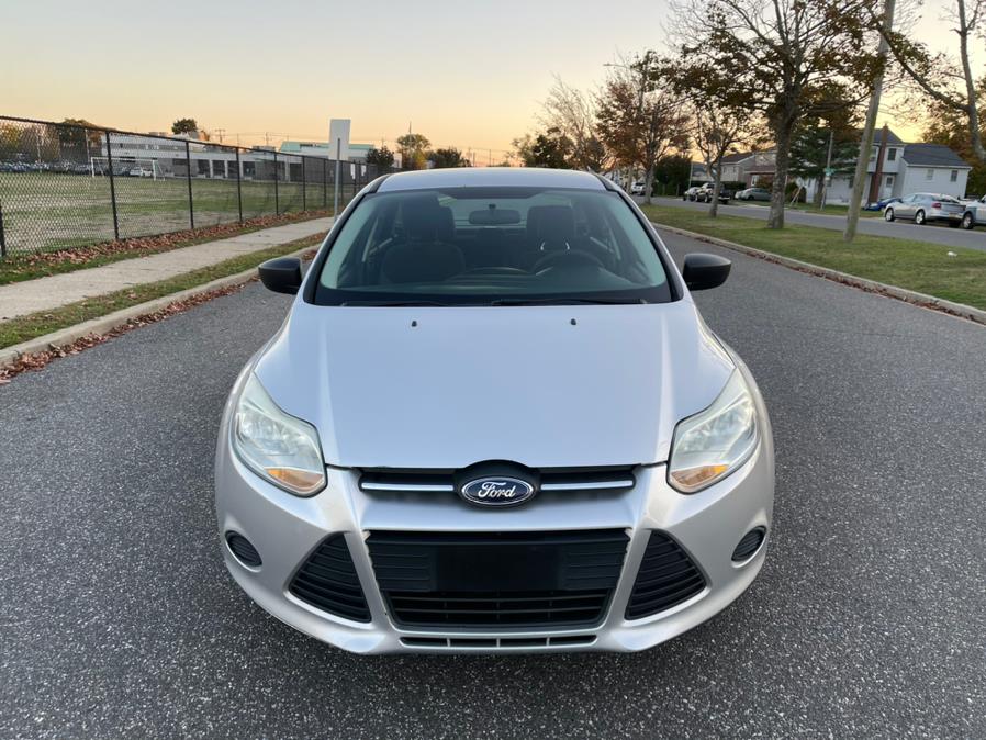 Used Ford Focus 4dr Sdn S 2014 | Great Deal Motors. Copiague, New York