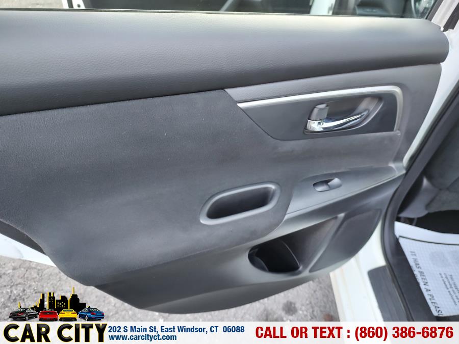 Used Nissan Altima 4dr Sdn I4 2.5 S 2015 | Car City LLC. East Windsor, Connecticut Used Nissan Altima 4dr Sdn I4 2.5 S 2015 | Car City LLC. East Windsor, Connecticut