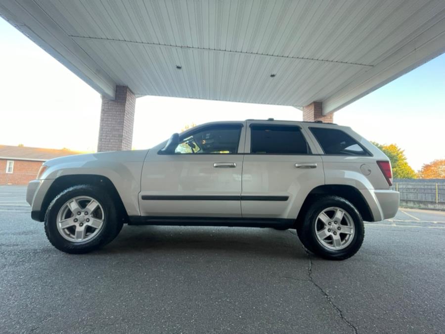Used Jeep Grand Cherokee 4WD 4dr Laredo 2007 | Supreme Automotive. New Britain, Connecticut Used Jeep Grand Cherokee 4WD 4dr Laredo 2007 | Supreme Automotive. New Britain, Connecticut