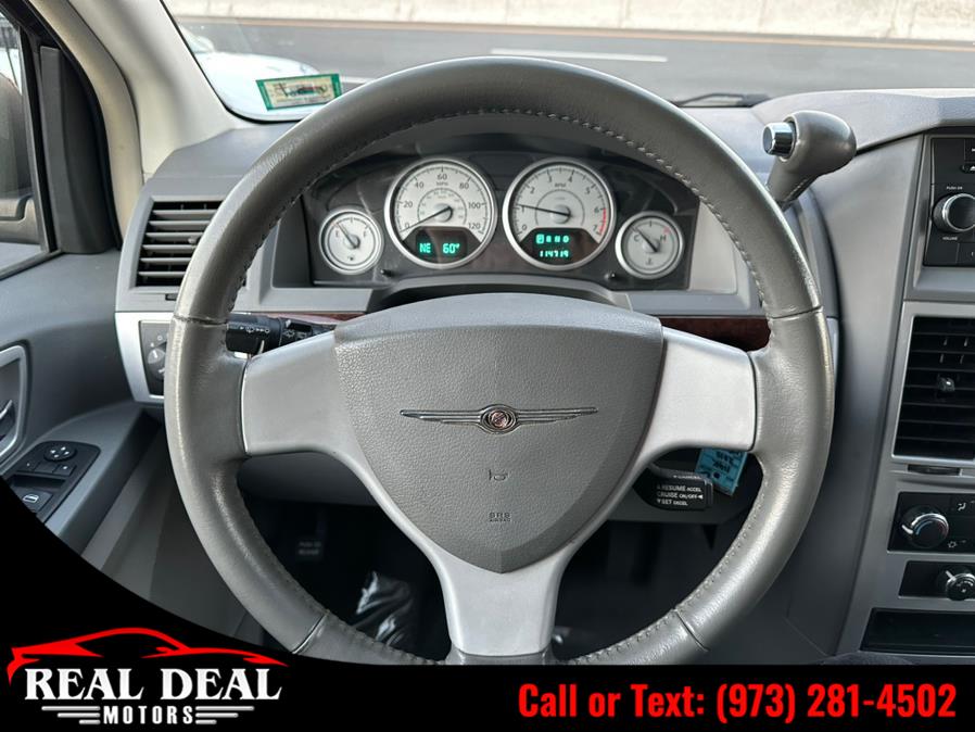 Used Chrysler Town & Country 4dr Wgn Touring 2010 | Real Deal Motors. Lodi, New Jersey Used Chrysler Town & Country 4dr Wgn Touring 2010 | Real Deal Motors. Lodi, New Jersey