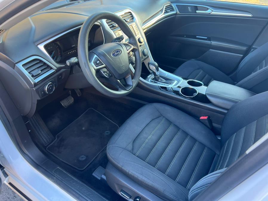 Used Ford Fusion 4dr Sdn SE FWD 2013 | Main Auto of Berlin. Berlin, Connecticut Used Ford Fusion 4dr Sdn SE FWD 2013 | Main Auto of Berlin. Berlin, Connecticut