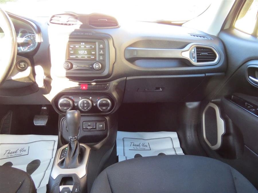 Used Jeep Renegade Latitude 4x4 4dr SUV 2015 | Lake City Exports Inc. Auburn, Maine Used Jeep Renegade Latitude 4x4 4dr SUV 2015 | Lake City Exports Inc. Auburn, Maine