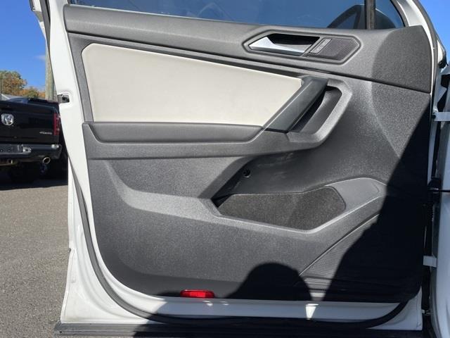 Used Volkswagen Tiguan 2.0T SE 2019 | Blasius Federal Road. Brookfield, Connecticut Used Volkswagen Tiguan 2.0T SE 2019 | Blasius Federal Road. Brookfield, Connecticut