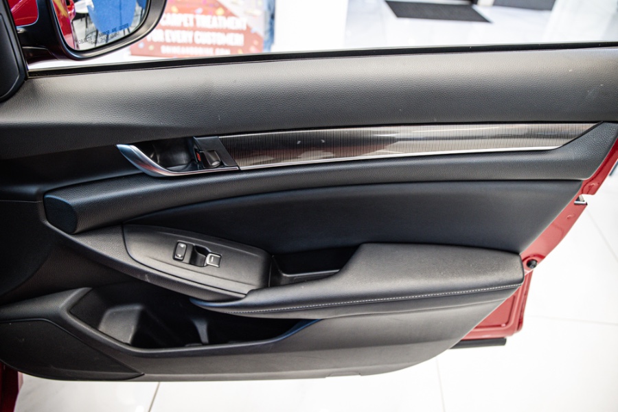 Used Honda Accord Sedan Sport 2.0T Auto 2019 | 26 Motors Long Island. ELMONT, New York Used Honda Accord Sedan Sport 2.0T Auto 2019 | 26 Motors Long Island. ELMONT, New York