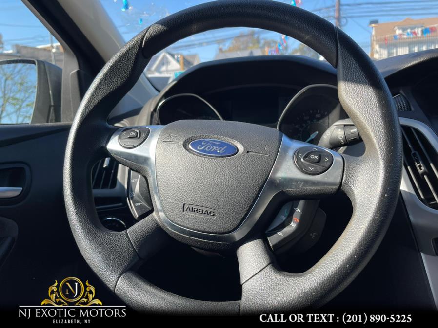 Used Ford Focus 4dr Sdn SE 2013 | NJ Exotic Motors. Elizabeth, New Jersey Used Ford Focus 4dr Sdn SE 2013 | NJ Exotic Motors. Elizabeth, New Jersey