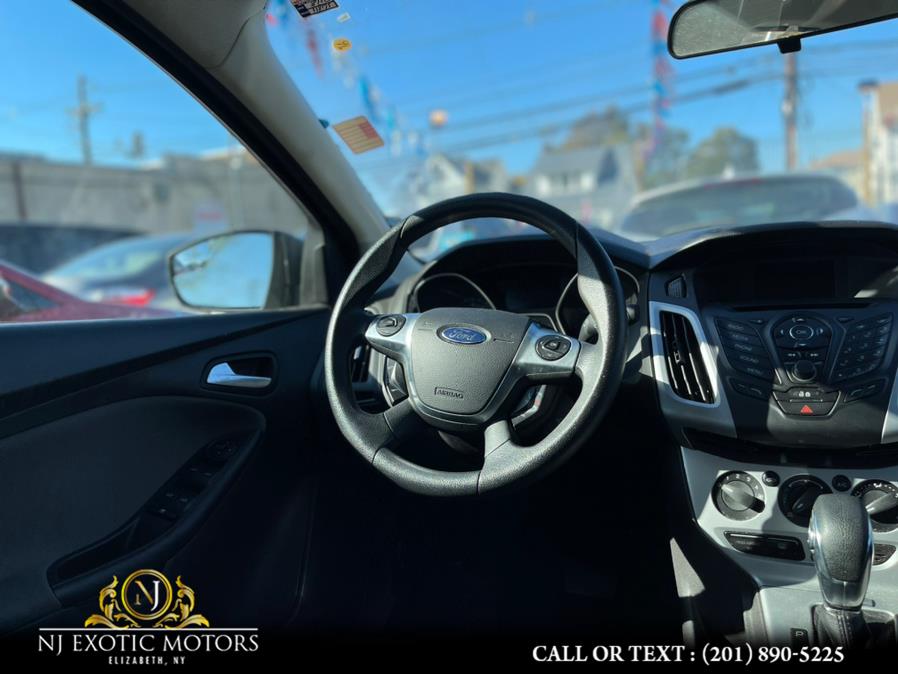 Used Ford Focus 4dr Sdn SE 2013 | NJ Exotic Motors. Elizabeth, New Jersey Used Ford Focus 4dr Sdn SE 2013 | NJ Exotic Motors. Elizabeth, New Jersey