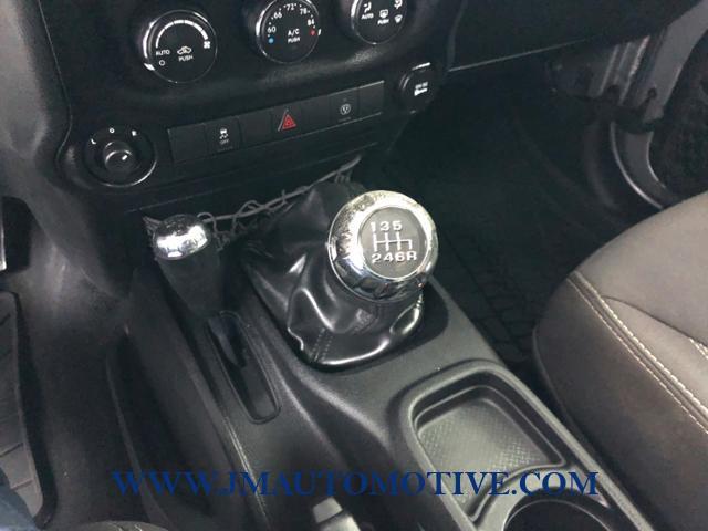 2014 Jeep Wrangler Unlimited 4WD 4dr Sahara, available for sale in Naugatuck, Connecticut | J&M Automotive Sls&Svc LLC. Naugatuck, Connecticut 2014 Jeep Wrangler Unlimited 4WD 4dr Sahara, available for sale in Naugatuck, Connecticut | J&M Automotive Sls&Svc LLC. Naugatuck, Connecticut