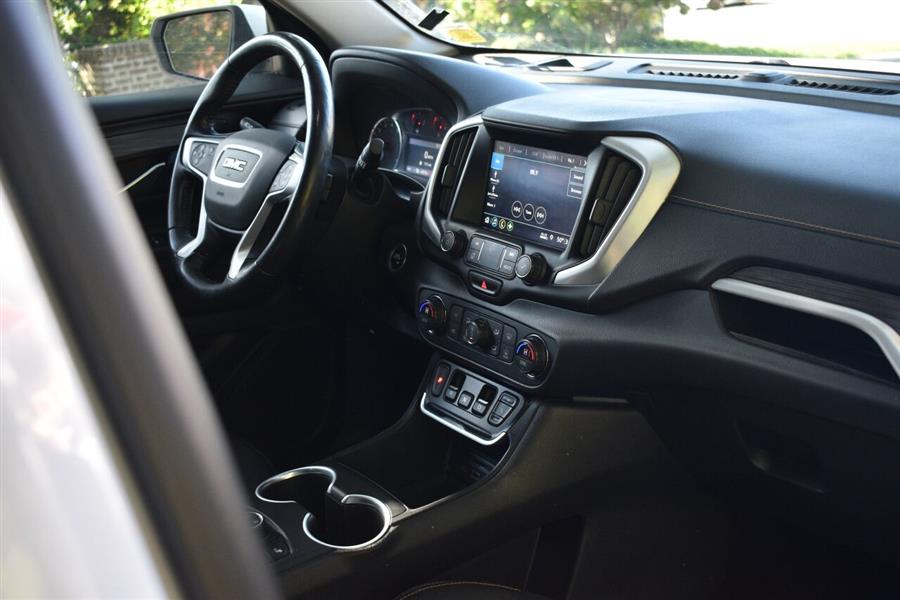 2020 GMC Terrain SLT 4x4 4dr SUV, available for sale in Great Neck, New York | Camy Cars. Great Neck, New York 2020 GMC Terrain SLT 4x4 4dr SUV, available for sale in Great Neck, New York | Camy Cars. Great Neck, New York