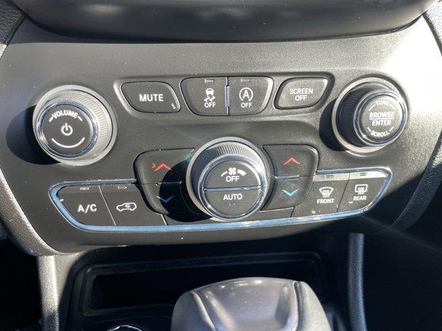 Used Jeep Cherokee Limited 2019 | Camy Cars. Great Neck, New York Used Jeep Cherokee Limited 2019 | Camy Cars. Great Neck, New York