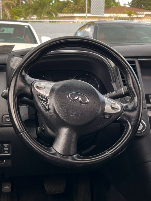 2015 Infiniti QX70 AWD 4dr, available for sale in Miami, Florida | 26 Motors Miami. Miami, Florida 2015 Infiniti QX70 AWD 4dr, available for sale in Miami, Florida | 26 Motors Miami. Miami, Florida