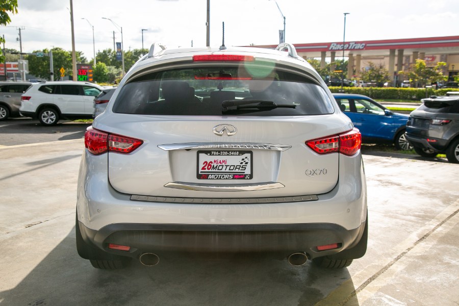 2015 Infiniti QX70 AWD 4dr, available for sale in Miami, Florida | 26 Motors Miami. Miami, Florida 2015 Infiniti QX70 AWD 4dr, available for sale in Miami, Florida | 26 Motors Miami. Miami, Florida