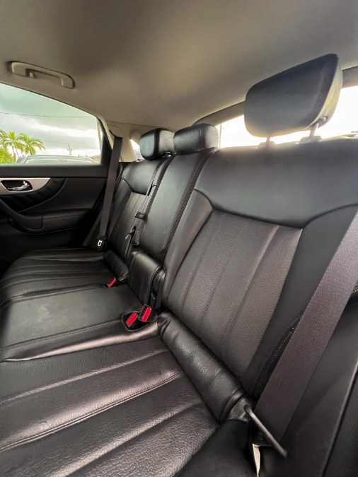 2015 Infiniti QX70 AWD 4dr, available for sale in Miami, Florida | 26 Motors Miami. Miami, Florida 2015 Infiniti QX70 AWD 4dr, available for sale in Miami, Florida | 26 Motors Miami. Miami, Florida