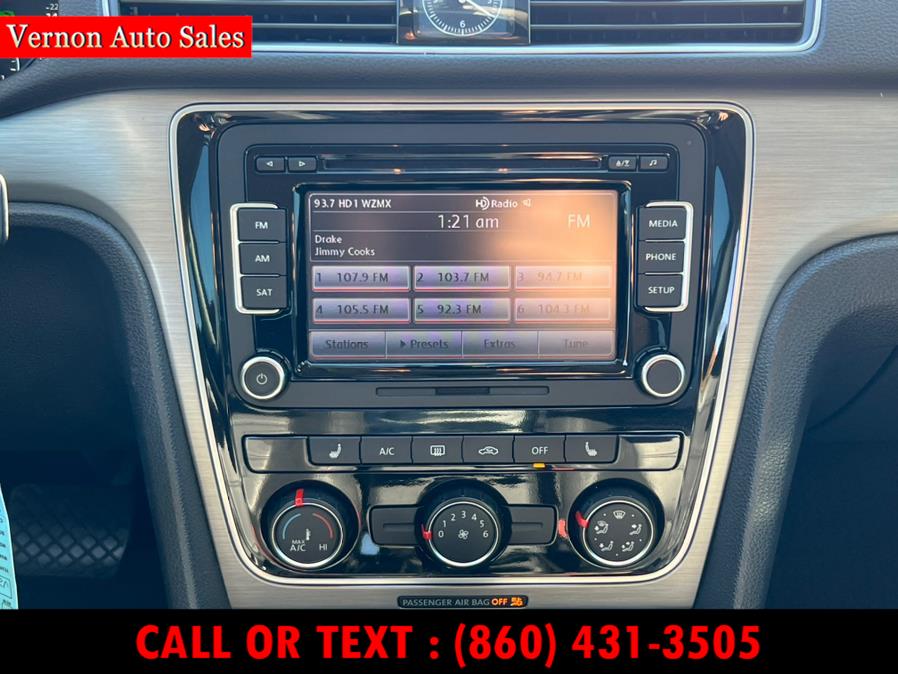 2014 Volkswagen Passat 4dr Sdn 1.8T Auto SE w/Sunroof PZEV, available for sale in Manchester, Connecticut | Vernon Auto Sale & Service. Manchester, Connecticut 2014 Volkswagen Passat 4dr Sdn 1.8T Auto SE w/Sunroof PZEV, available for sale in Manchester, Connecticut | Vernon Auto Sale & Service. Manchester, Connecticut