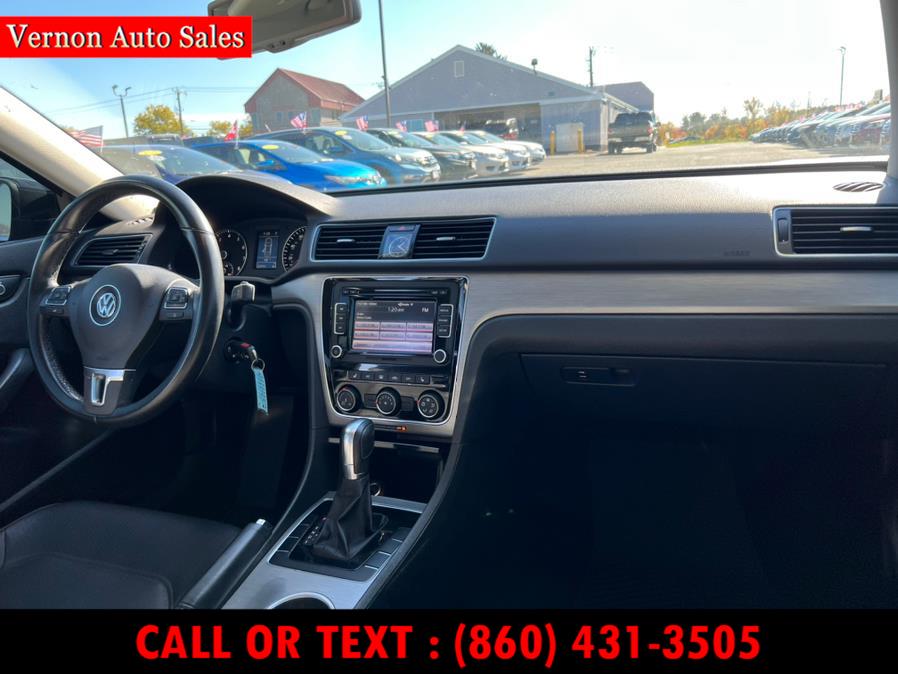 2014 Volkswagen Passat 4dr Sdn 1.8T Auto SE w/Sunroof PZEV, available for sale in Manchester, Connecticut | Vernon Auto Sale & Service. Manchester, Connecticut 2014 Volkswagen Passat 4dr Sdn 1.8T Auto SE w/Sunroof PZEV, available for sale in Manchester, Connecticut | Vernon Auto Sale & Service. Manchester, Connecticut