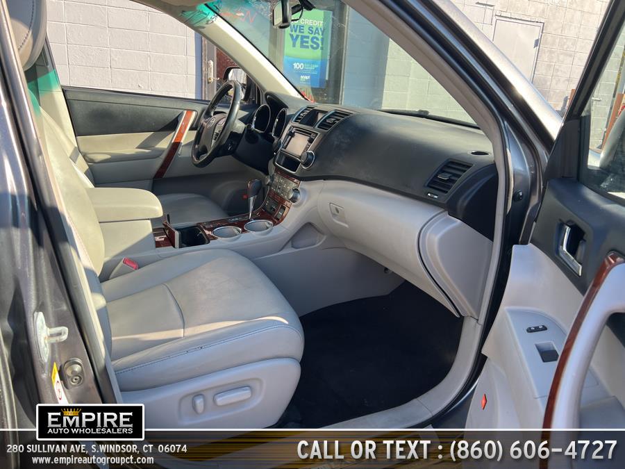 2013 Toyota Highlander 4WD 4dr V6 Limited (Natl), available for sale in S.Windsor, Connecticut | Empire Auto Wholesalers. S.Windsor, Connecticut 2013 Toyota Highlander 4WD 4dr V6 Limited (Natl), available for sale in S.Windsor, Connecticut | Empire Auto Wholesalers. S.Windsor, Connecticut