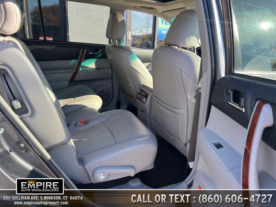 2013 Toyota Highlander 4WD 4dr V6 Limited (Natl), available for sale in S.Windsor, Connecticut | Empire Auto Wholesalers. S.Windsor, Connecticut 2013 Toyota Highlander 4WD 4dr V6 Limited (Natl), available for sale in S.Windsor, Connecticut | Empire Auto Wholesalers. S.Windsor, Connecticut