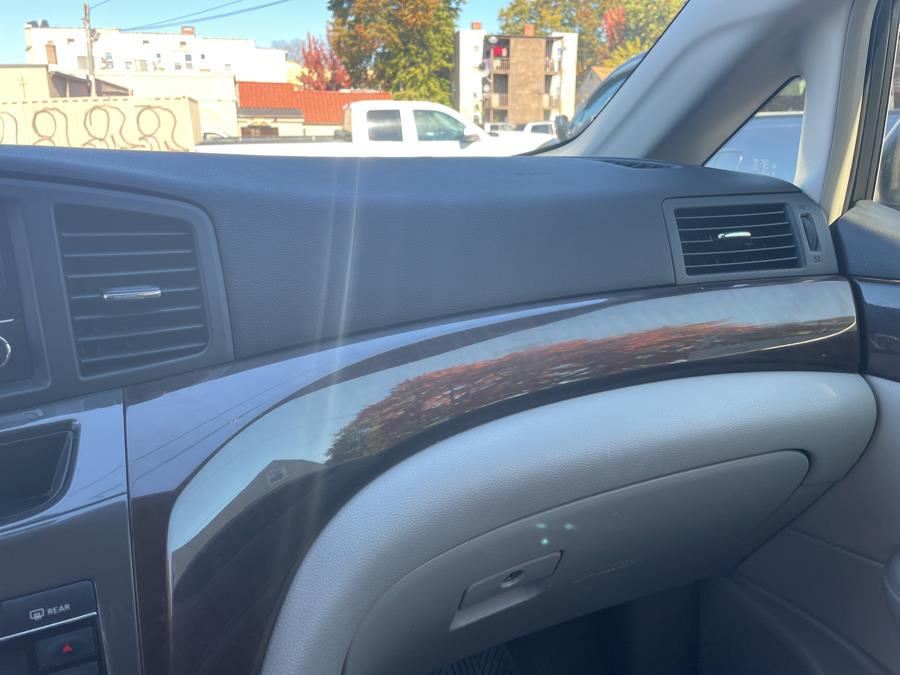 2015 Nissan Quest SV 3.5L V6 FWD, available for sale in Hartford, Connecticut | Lex Autos LLC. Hartford, Connecticut 2015 Nissan Quest SV 3.5L V6 FWD, available for sale in Hartford, Connecticut | Lex Autos LLC. Hartford, Connecticut