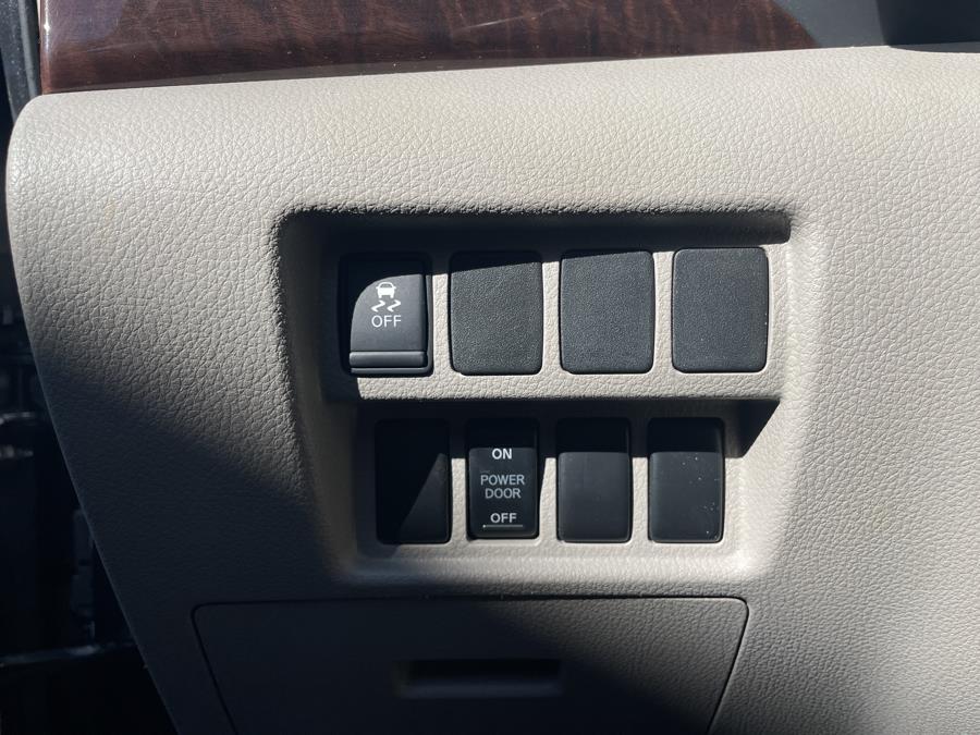 2015 Nissan Quest SV 3.5L V6 FWD, available for sale in Hartford, Connecticut | Lex Autos LLC. Hartford, Connecticut 2015 Nissan Quest SV 3.5L V6 FWD, available for sale in Hartford, Connecticut | Lex Autos LLC. Hartford, Connecticut