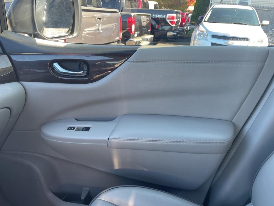 2015 Nissan Quest SV 3.5L V6 FWD, available for sale in Hartford, Connecticut | Lex Autos LLC. Hartford, Connecticut 2015 Nissan Quest SV 3.5L V6 FWD, available for sale in Hartford, Connecticut | Lex Autos LLC. Hartford, Connecticut