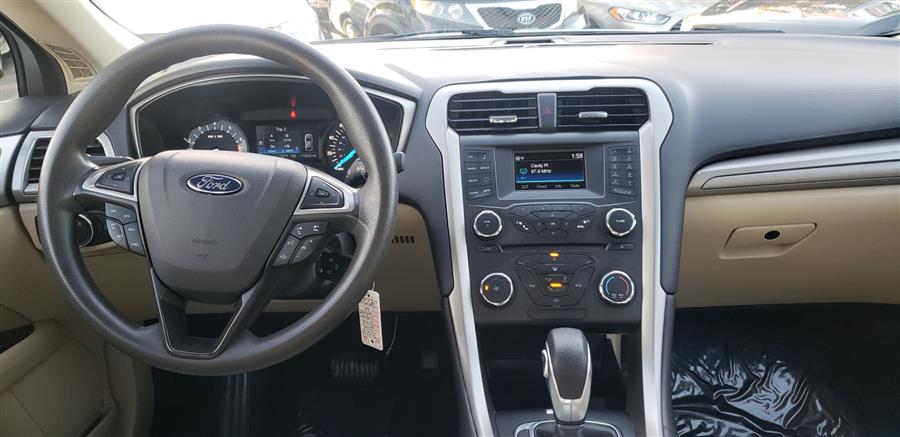 2016 Ford Fusion 4dr Sdn SE FWD, available for sale in Little Ferry, New Jersey | Victoria Preowned Autos Inc. Little Ferry, New Jersey 2016 Ford Fusion 4dr Sdn SE FWD, available for sale in Little Ferry, New Jersey | Victoria Preowned Autos Inc. Little Ferry, New Jersey