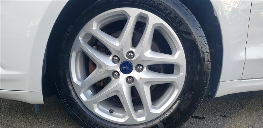 2016 Ford Fusion 4dr Sdn SE FWD, available for sale in Little Ferry, New Jersey | Victoria Preowned Autos Inc. Little Ferry, New Jersey 2016 Ford Fusion 4dr Sdn SE FWD, available for sale in Little Ferry, New Jersey | Victoria Preowned Autos Inc. Little Ferry, New Jersey