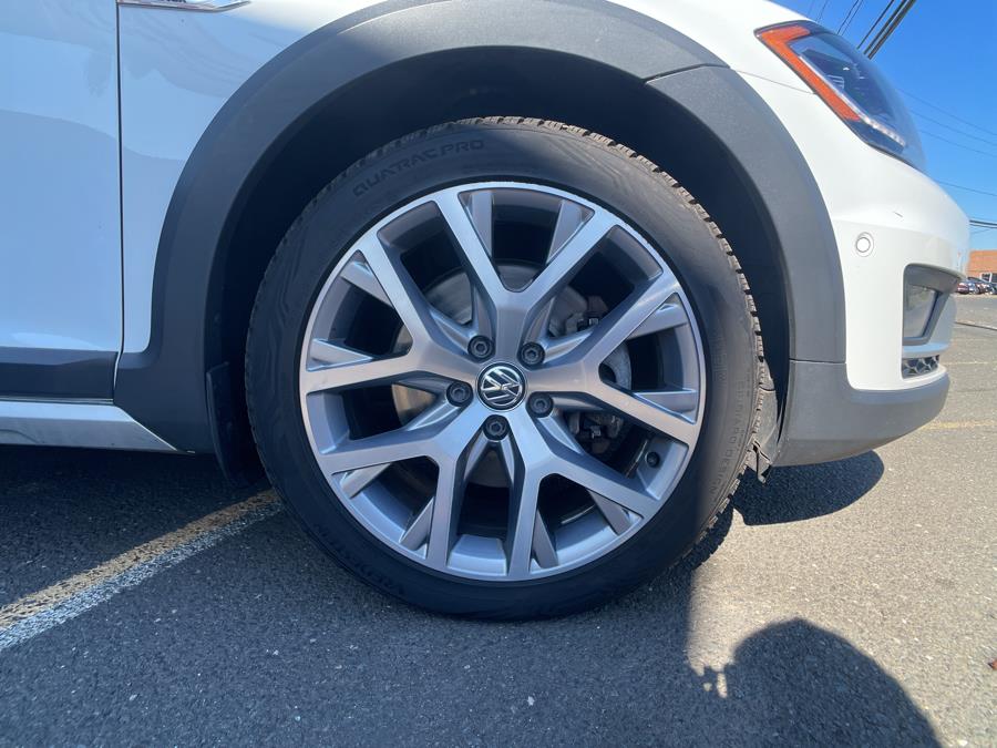 2019 Volkswagen Golf Alltrack TSI SE, available for sale in Waterbury, Connecticut | Prestige Auto Superstore. Waterbury, Connecticut 2019 Volkswagen Golf Alltrack TSI SE, available for sale in Waterbury, Connecticut | Prestige Auto Superstore. Waterbury, Connecticut