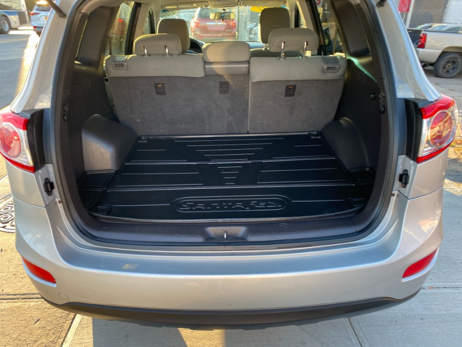 2011 Hyundai Santa Fe AWD 4dr I4 Auto GLS, available for sale in Middle Village, New York | Middle Village Motors . Middle Village, New York 2011 Hyundai Santa Fe AWD 4dr I4 Auto GLS, available for sale in Middle Village, New York | Middle Village Motors . Middle Village, New York