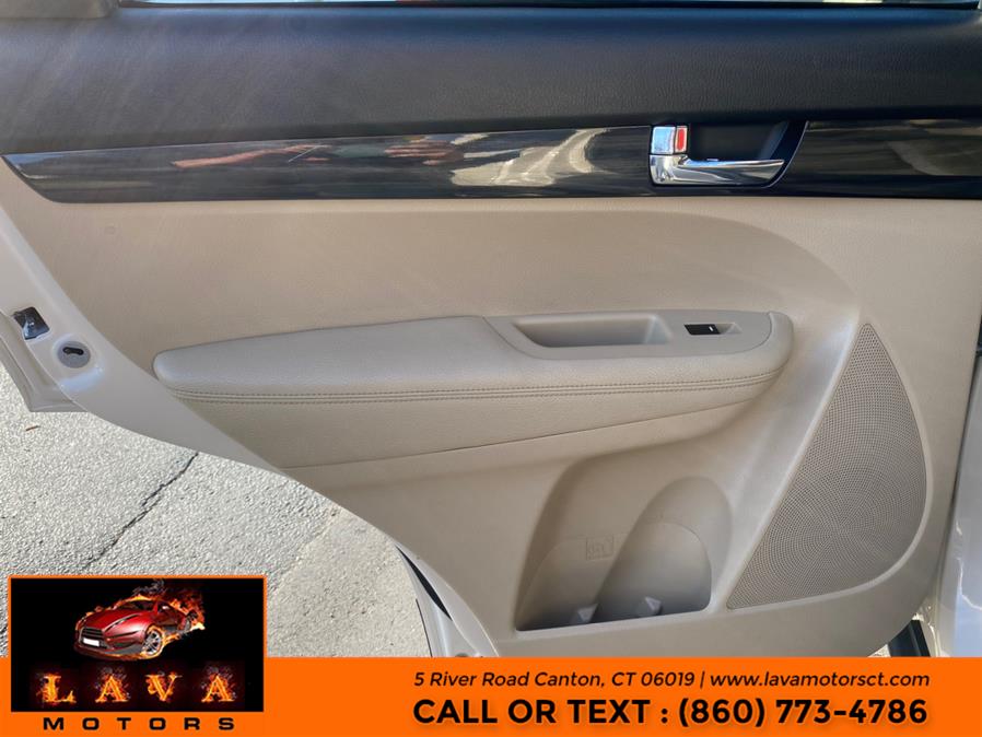 Used Kia Sorento 2WD 4dr I4 LX 2011 | Lava Motors. Canton, Connecticut Used Kia Sorento 2WD 4dr I4 LX 2011 | Lava Motors. Canton, Connecticut