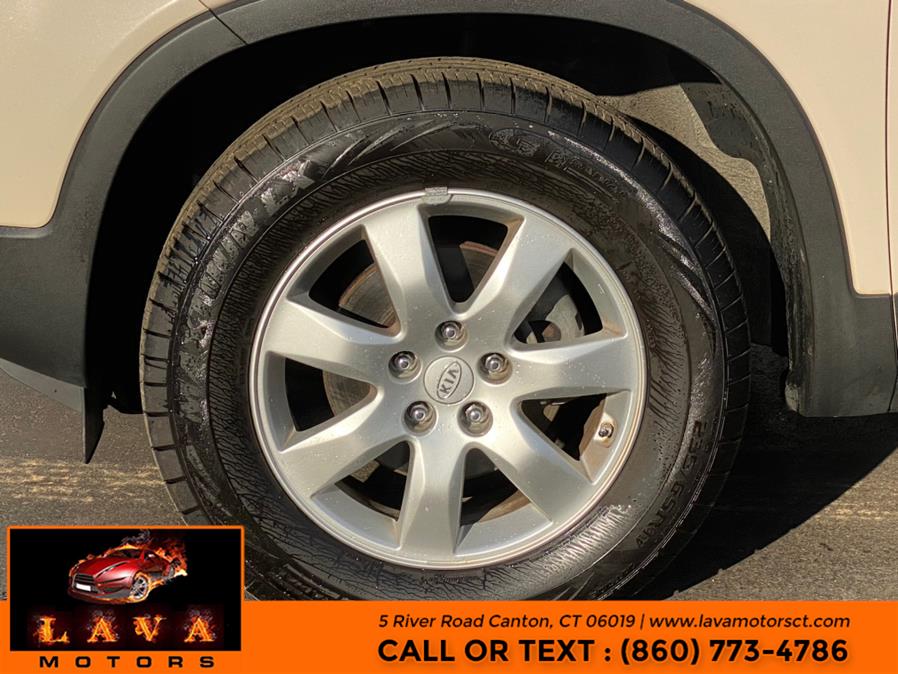 Used Kia Sorento 2WD 4dr I4 LX 2011 | Lava Motors. Canton, Connecticut Used Kia Sorento 2WD 4dr I4 LX 2011 | Lava Motors. Canton, Connecticut